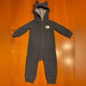 Carter’s fleece baby bodysuit with bear details, size 9 months